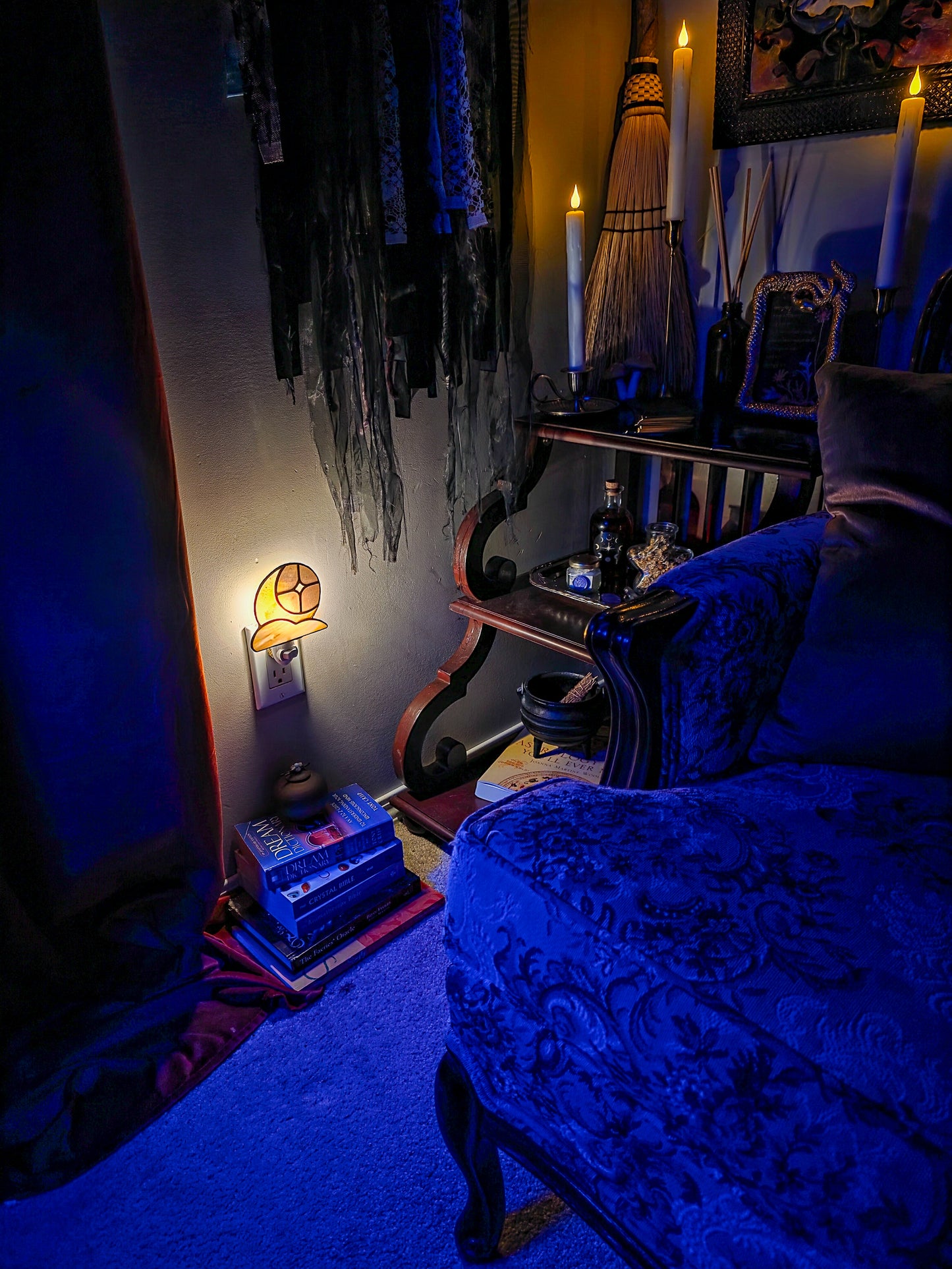 Mauve & Gold Cloudveil Night Light