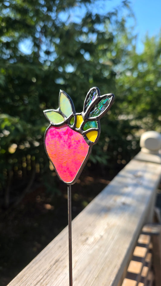 Strawberry Bee Plant Stake